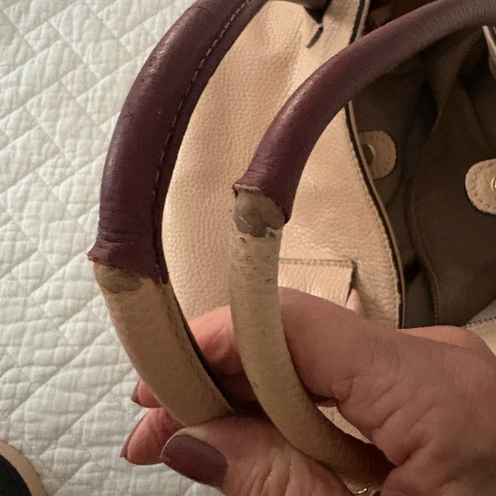 Innue Pink Leather Handbag - Picture 10 of 11